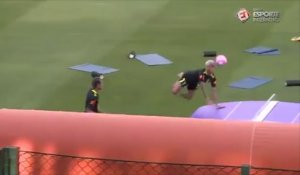 Neymar et Alves affrontent Jesus et Coutinho en tennis-ballon