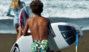 Adrénaline - Surf : Une session surf avec la famille Vaast à Tahiti