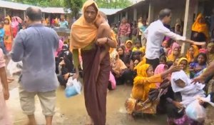 Près de 300 000 rohingyas exilés au Bangladesh