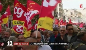 Manifestations contre la réforme du Code du travail : à Marseille, Mélenchon promet de "faire reculer" le gouvernement