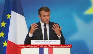 "Je suis prêt à un changement de traité" affirme Emmanuel Macron