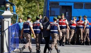 Turquie/putsch : prison à vie pour 40 personnes