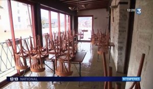 Inondations dans le Doubs : les habitants d'Ornans sous les eaux