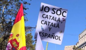 Des milliers de manifestants anti-sécession à Barcelone