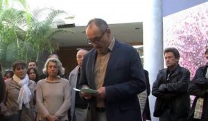 Une minute de silence a été observée, ce midi, à l'Hôtel de Ville de Martigues.