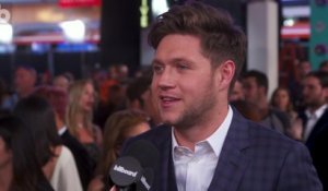 Niall Horan Explains Why the AMAs Are His Favorite Award Show | 2017 AMAs