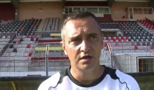 L'entraîneur du FC Martigues Jean-Luc Vannuchi