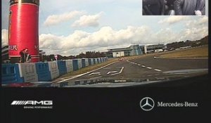 Formule 1: en voiture avec Lewis Hamilton