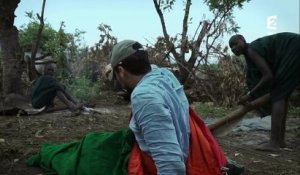 "Rendez-vous en terre inconnue" : Kev Adams explique pourquoi il a pleuré lors de sa première nuit en Ethiopie