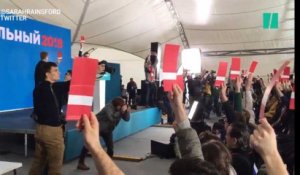 L'opposant russe Alexeï Navalny rassemble des milliers de partisans pour soutenir sa candidature à l'élection présidentielle