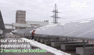 Une centrale solaire à Tchernobyl