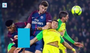 Nantes - PSG: l'arbitre a essayé de tacler un joueur sur le terrain
