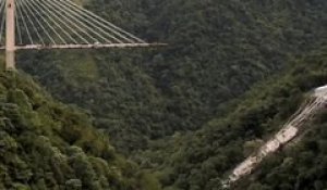 En Colombie, un pont en construction s'effondre