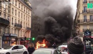 Les images du bus en feu en plein centre de Paris