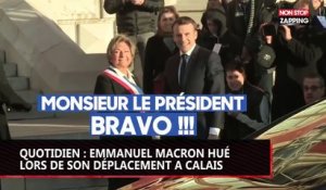 Quotidien : Emmanuel Macron hué lors de son déplacement à Calais (vidéo)