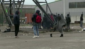 Affrontements/Calais: Réactions d'une association et de migrants