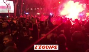 Foot - C1 : Les supporters du PSG mettent l'ambiance dans les rues de Madrid