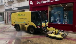 VIDEO.  Blois  : les rues du centre-ville décapées