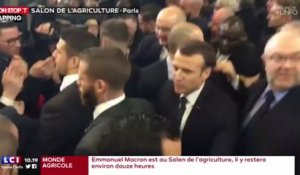 Emmanuel Macron hué et sifflé au Salon de l’Agriculture (Vidéo)