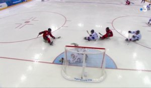 Jeux Paralympiques - Hockey sur luge Hommes - Le Canada marque un 6e but face à la Corée du Sud