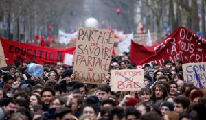 Des milliers de manifestants français contre les réformes