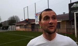 Football: Luca Pellin (Bourgoin-Jallieu) après la victoire contre Volvic