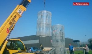 Lannion. Le Phare en bouteilles plastiques érigé à l’Objèterie