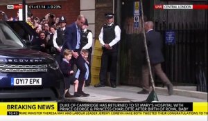 Regardez l'arrivée du prince George et de la princesse Charlotte accompagnés par le prince William à la maternité où a accouché Kate ce matin - VIDEO