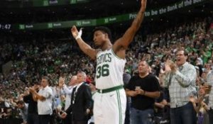 Play of the Day: Marcus Smart