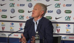 Bleus - Deschamps : ''Debuchy a coincé sur les derniers matches''