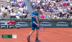 Roland-Garros : Moutet fait le spectacle, mais perd encore son service !
