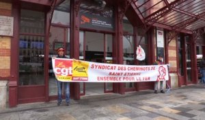 Info/Actu Loire Saint-Etienne - A la Une : La Région veut demander le remboursement des abonnements TER de ces derniers mois, pour les représentants des usagers de la SNCF "il était temps".