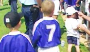 Quand le tout jeune Antoine Griezmann rencontrait l'équipe de France 1998
