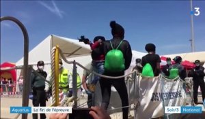 Les migrants de l'"Aquarius" sur la terre ferme en Espagne