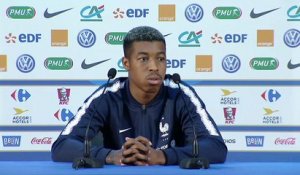 Équipe de France : le replay du point presse de Mandanda et Kimpembe