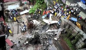 Inde: cinq morts dans le crash d'un petit avion à Bombay (3)