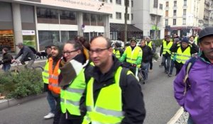 Reportage - Les Gilets Jaunes sont de sortie aussi à Grenoble