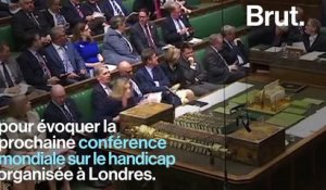 En plein Parlement britannique, une ministre traduit son discours en langue des signes