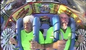 75 ans, ce couple  se fait une attraction de fous projetés dans le vide !
