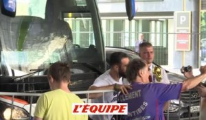 L'arrivée du car des Bleus à Moscou - Foot - CM 2018