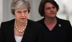 Theresa May face au casse-tête irlandais