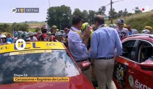 Tour de France: La 16ème étape brièvement neutralisée après un jet de gaz lacrymogène - Elle a pu reprendre quelques minutes plus tard