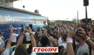 Quand Thomas lance un clapping avec ses fans - Cyclisme - Tour de France