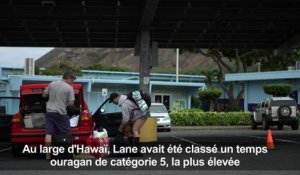 Hawaï: la tempête Lane s'éloigne, sans trop de dommages