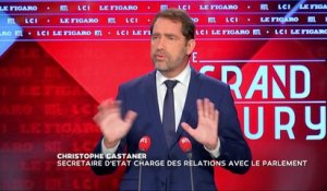 "Vous préférez la langue de bois ?", Castaner défend le comportement de Macron face à une jeune chômeur