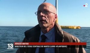 Loire-Atlantique : une éolienne flottante installée en pleine mer