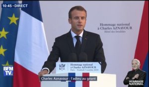 Hommage national: "Ses chansons furent pour des millions de personnes un baume, un remède, un réconfort", dit Emmanuel Macron
