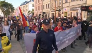 Pologne : une Gay Pride sous très haute surveillance