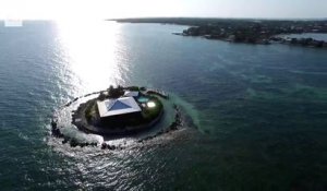 Cette mini île déserte est à vendre pour 10 million de dollars