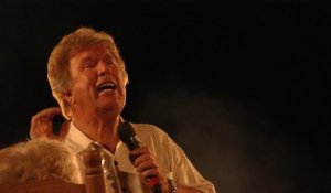 Bill & Gloria Gaither - O, The Blood Of Jesus / Nothing But The Blood / Near The Cross (Medley/Live)